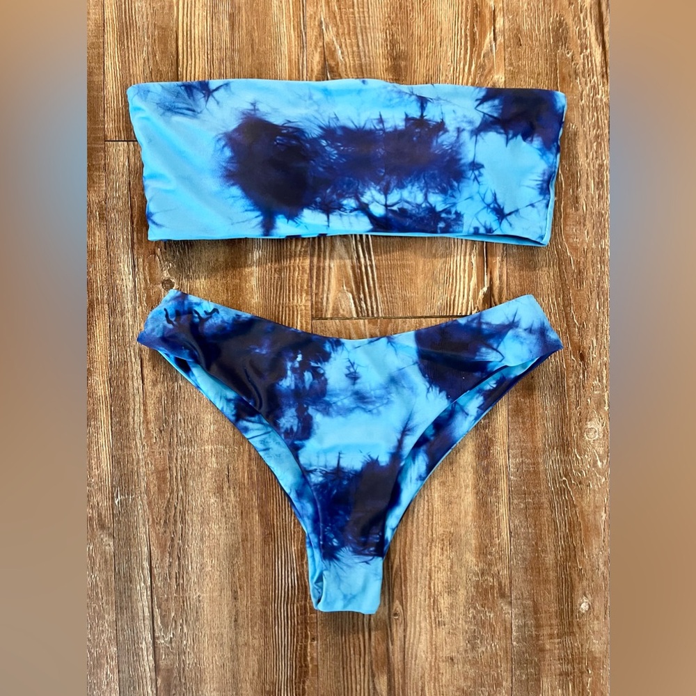 Blue Tie-Dye Bandeau Swimsuit Cheeky Bikini Size Medium
